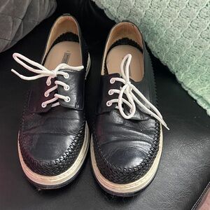 Bottega Veneta Black and Cream Leather Loafers